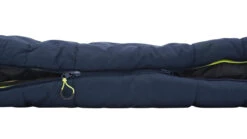 Outwell Camper Lux "R" Sleeping Bag Deep Blue (2023) 11 Outwell Camper Lux "R" Sleeping Bag Deep Blue (2023) -Outdoor World Direct 230393 camper lux right side zipper feature photo5