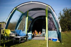 Coleman Castle Pines 4L Blackout Tent (2022) -Outdoor World Direct of3a1393